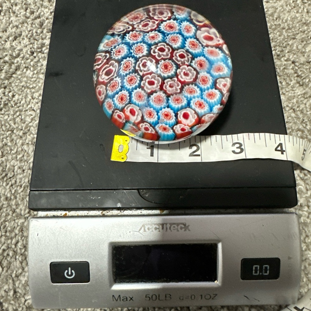 Murano Paperweight - Picture 4 of 4